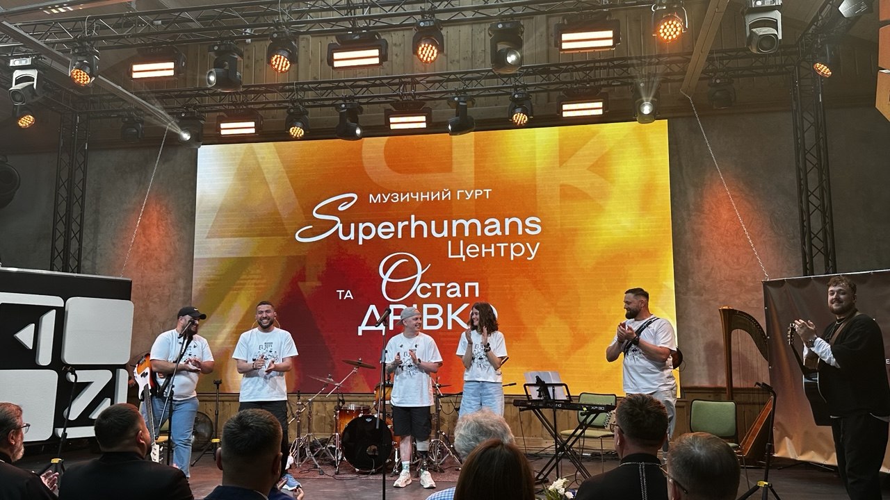 Спільний виступ з Остапом Дрівко на Вечорі Вдячності